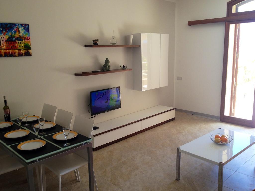 Fort Chambray Apartment Айнсилем Номер фото