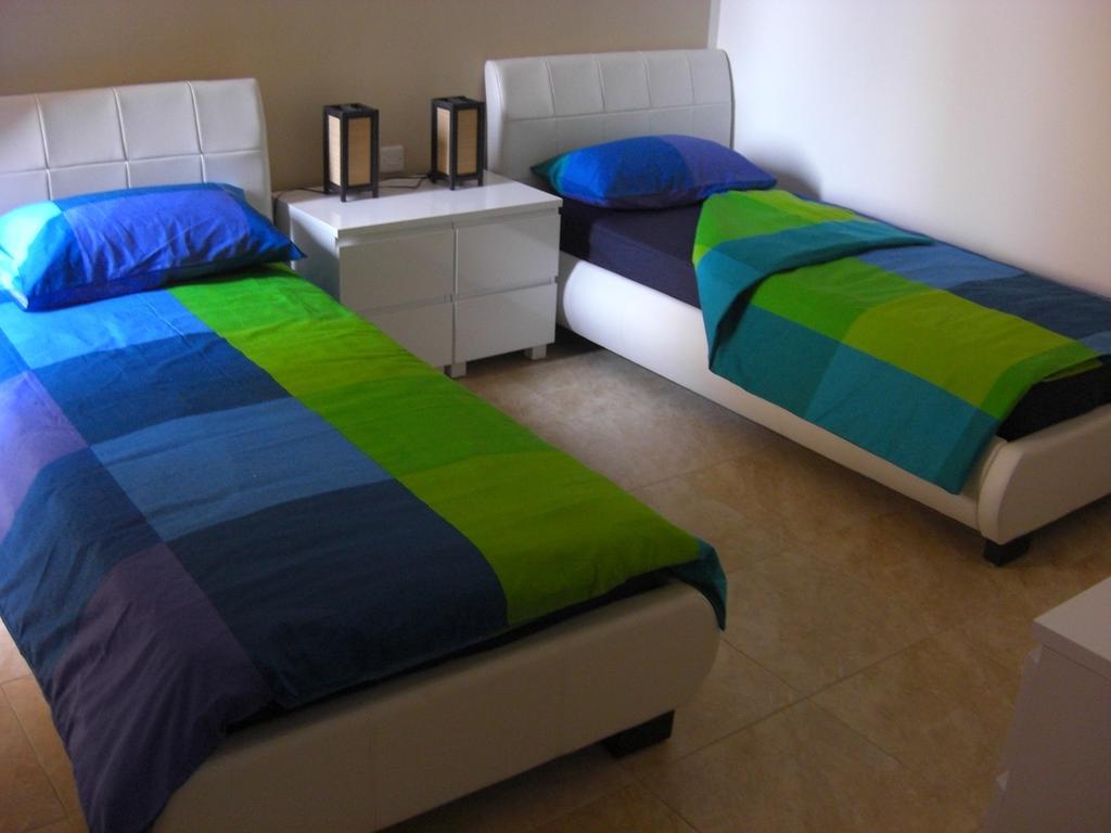 Fort Chambray Apartment Айнсилем Номер фото